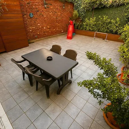 Guestport Luxury 115 M2, Garden, 2 Showers *